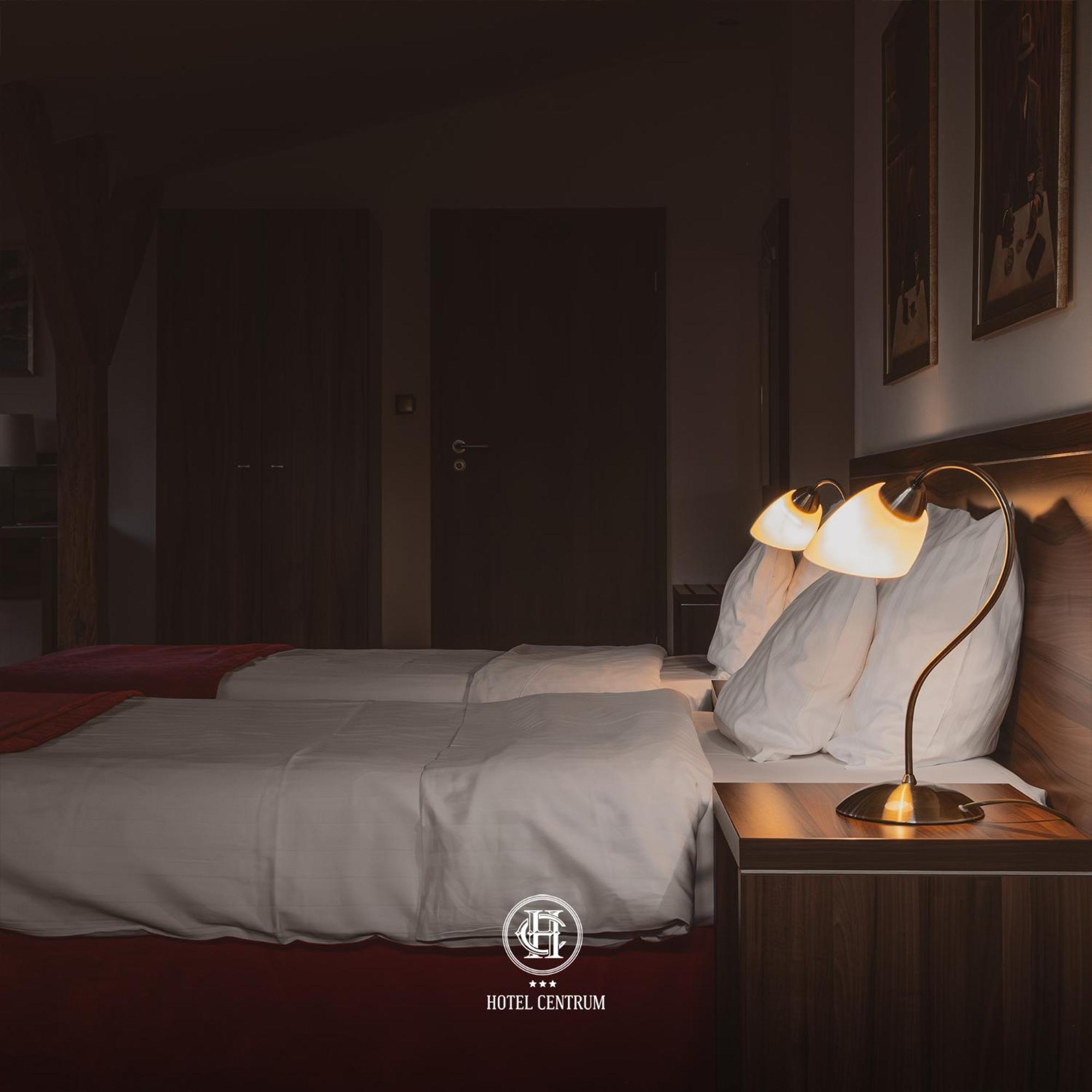 Hotel Centrum ソスノヴィエツ エクステリア 写真