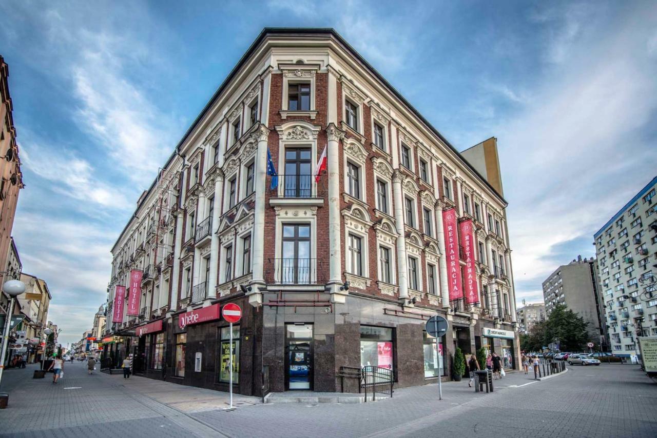 Hotel Centrum ソスノヴィエツ エクステリア 写真