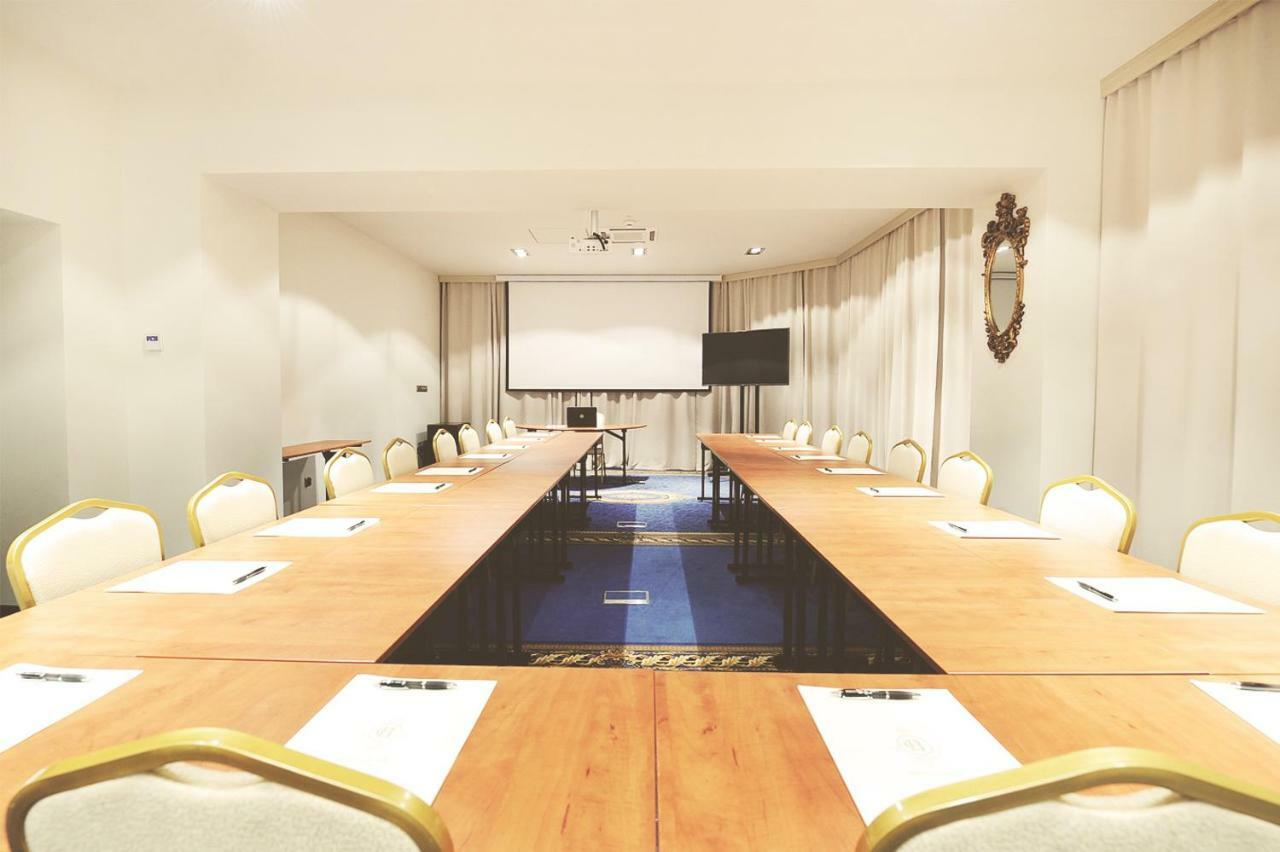 Hotel Centrum ソスノヴィエツ エクステリア 写真
